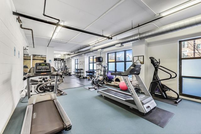 1735 W Diversey Parkway 610, Chicago, IL 60614