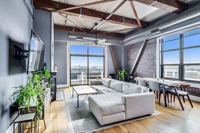 1735 W Diversey Parkway 610, Chicago, IL 60614