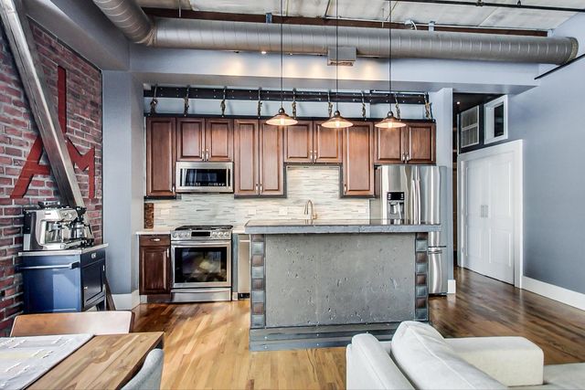 1735 W Diversey Parkway 610, Chicago, IL 60614