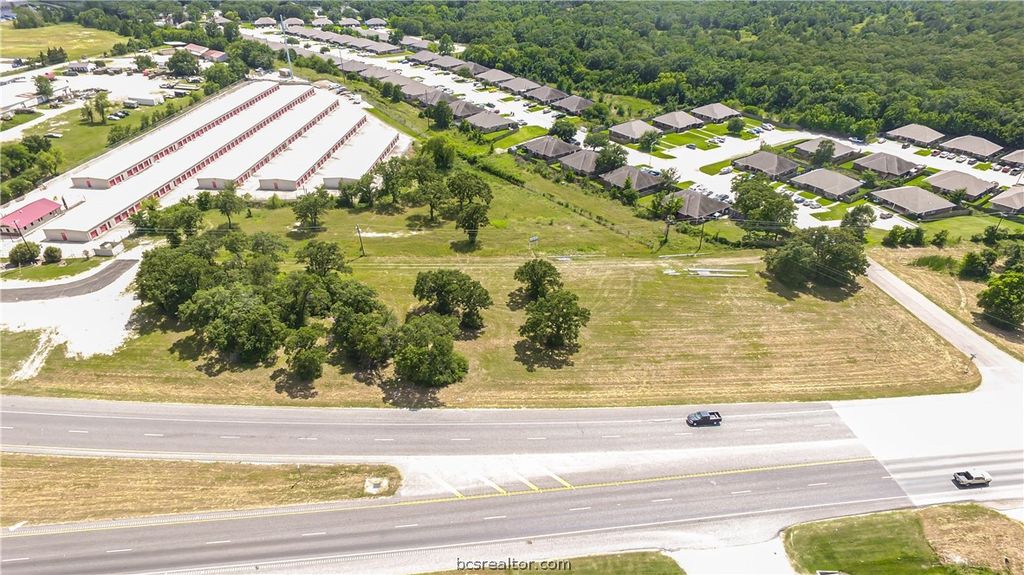 753 North Harvey Mitchell Parkway, Bryan, TX 77807 — photo 2