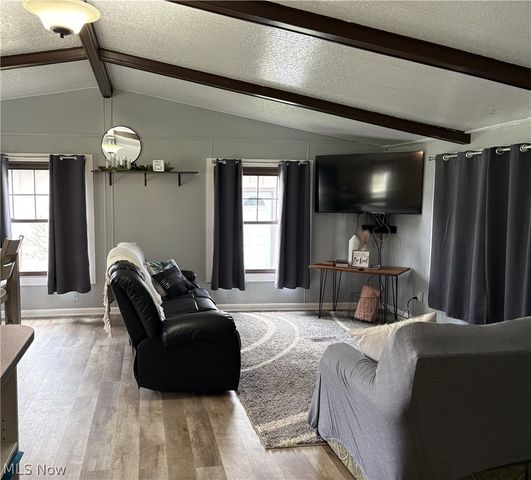 2276 Lodge Road SW, Sherrodsville, OH 44675