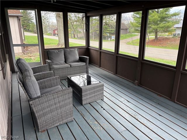 2276 Lodge Road SW, Sherrodsville, OH 44675