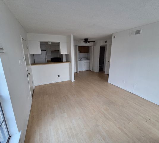 7621 Mccallum Boulevard 311, Dallas, TX 75252