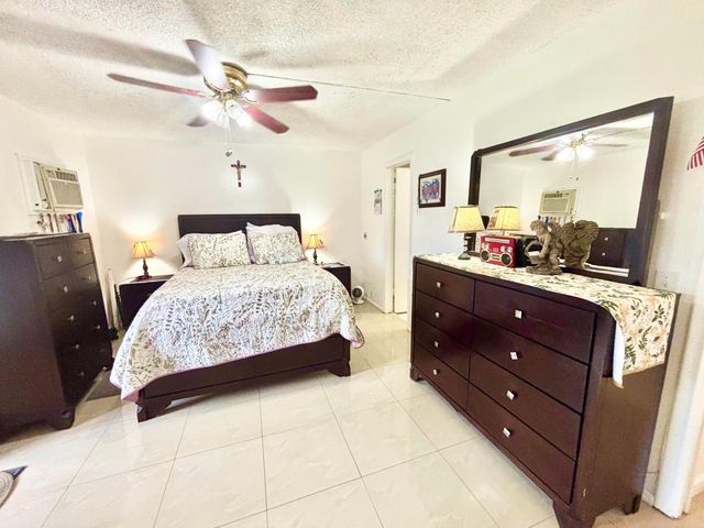 203 Farnham I 203, Deerfield Beach, FL 33442