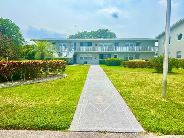 203 Farnham I 203, Deerfield Beach, FL 33442
