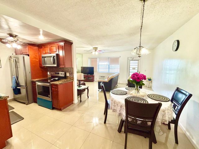 203 Farnham I 203, Deerfield Beach, FL 33442
