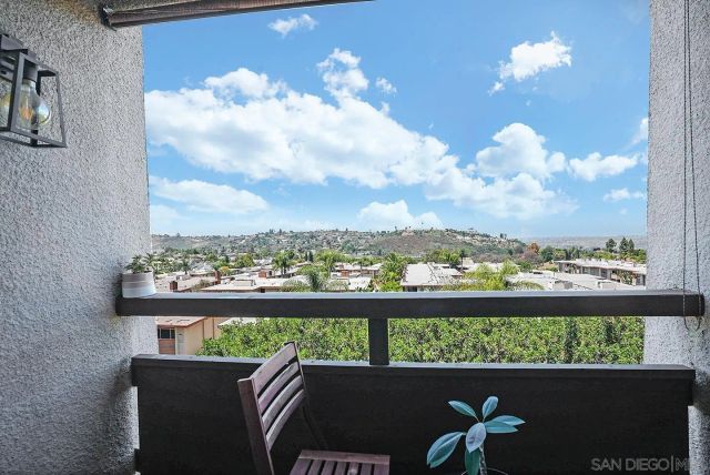 6930 Hyde Park Dr 218, San Diego, CA 92119