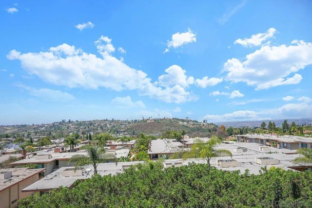 6930 Hyde Park Dr 218, San Diego, CA 92119