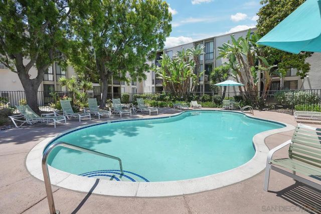 6930 Hyde Park Dr 218, San Diego, CA 92119