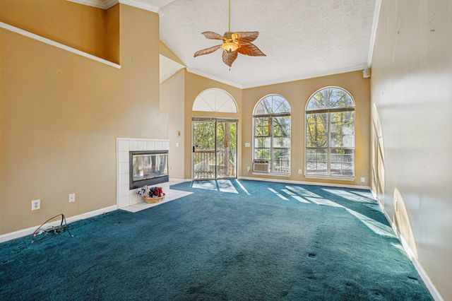 404 Black Mountain Dr, Antioch, TN 37013