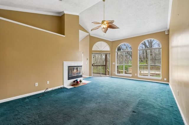 404 Black Mountain Dr, Antioch, TN 37013