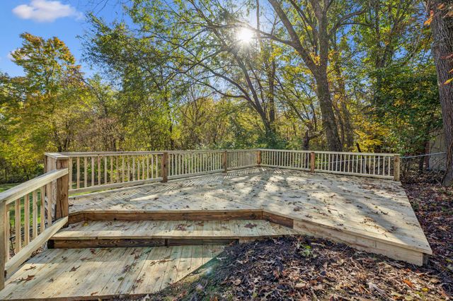 404 Black Mountain Dr, Antioch, TN 37013