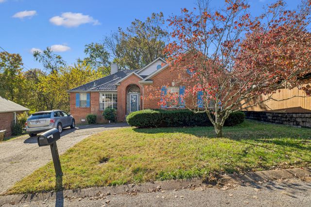 404 Black Mountain Dr, Antioch, TN 37013