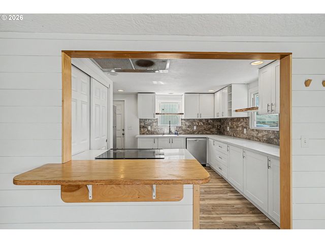 850 Se 141ST Ave, Portland, OR 97233