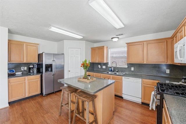 2726 Hidden Spring Vale Drive, Spring, TX 77386