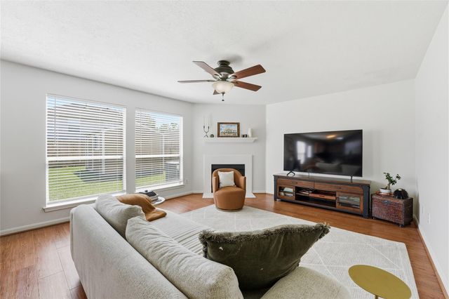 2726 Hidden Spring Vale Drive, Spring, TX 77386