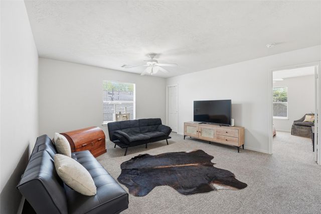 2726 Hidden Spring Vale Drive, Spring, TX 77386