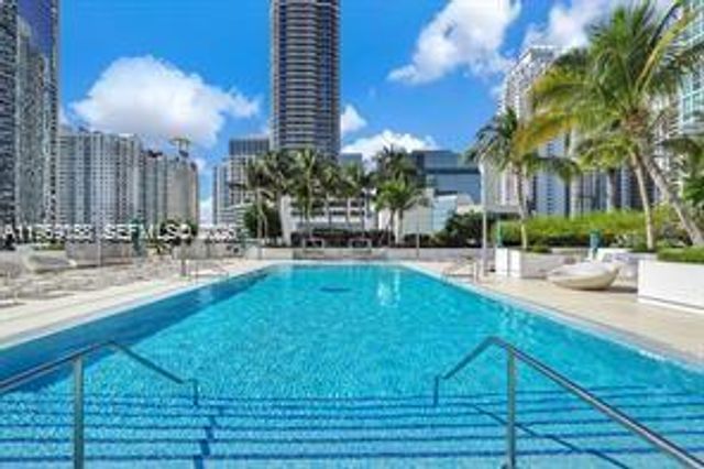 950 Brickell Bay Dr 3605, Miami, FL 33131