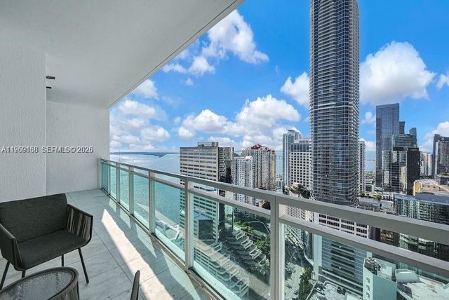950 Brickell Bay Dr 3605, Miami, FL 33131