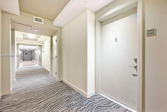 950 Brickell Bay Dr 3605, Miami, FL 33131