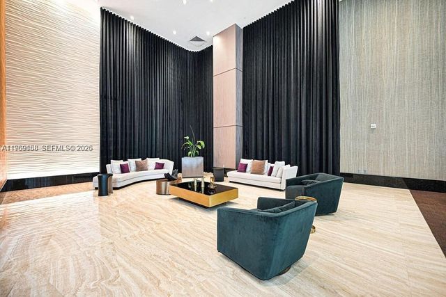 950 Brickell Bay Dr 3605, Miami, FL 33131