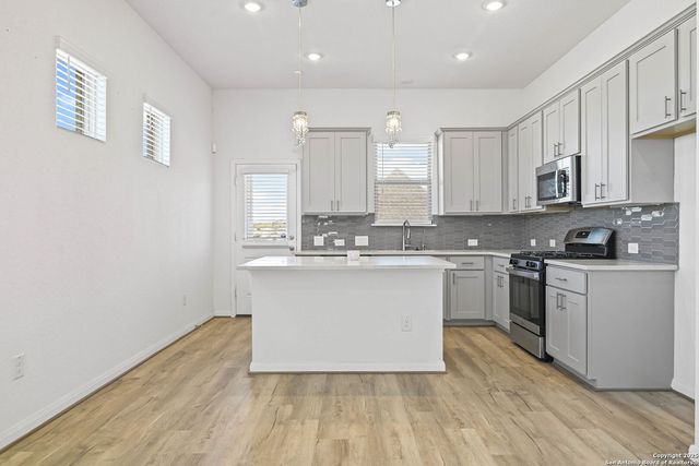 2610 River Pointe, San Antonio, TX 78245