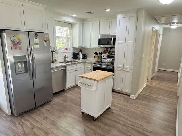 25827 Water Ridge Drive, Huffman, TX 77336