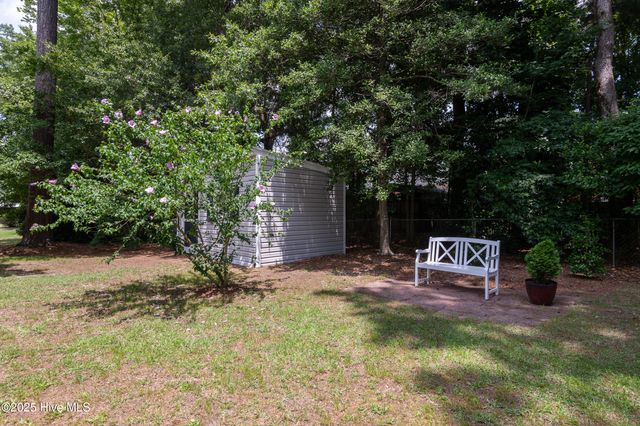 3305 Cadenza Street, Greenville, NC 27858