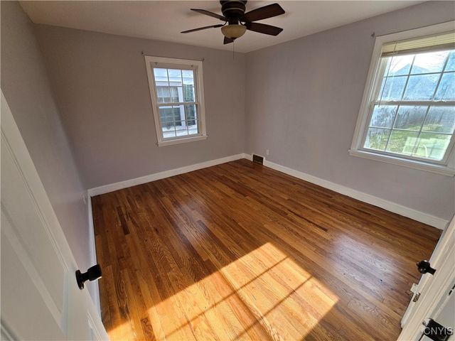 532 Orwood Place, Salina, NY 13208