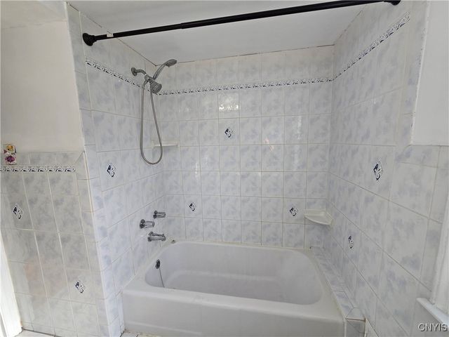 532 Orwood Place, Salina, NY 13208