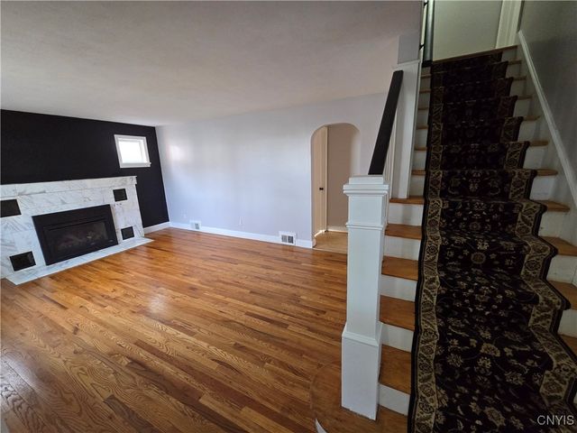 532 Orwood Place, Salina, NY 13208