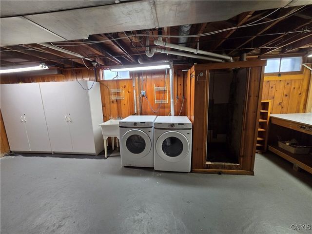 532 Orwood Place, Salina, NY 13208