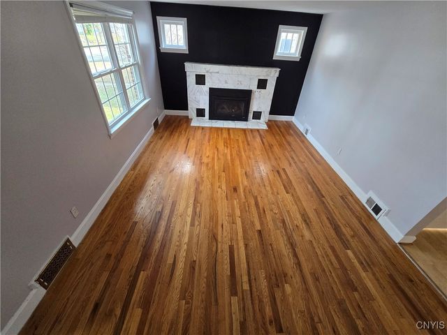 532 Orwood Place, Salina, NY 13208