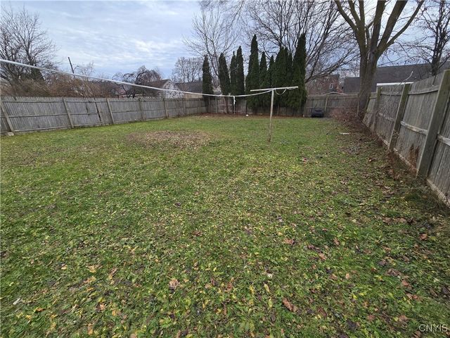 532 Orwood Place, Salina, NY 13208