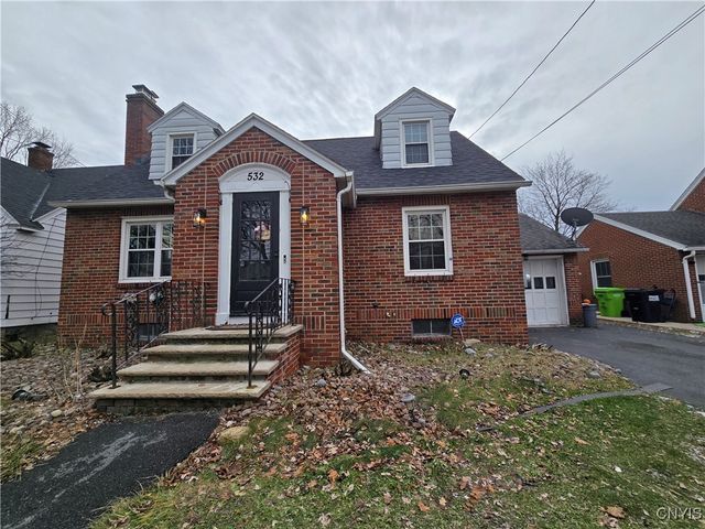 532 Orwood Place, Salina, NY 13208