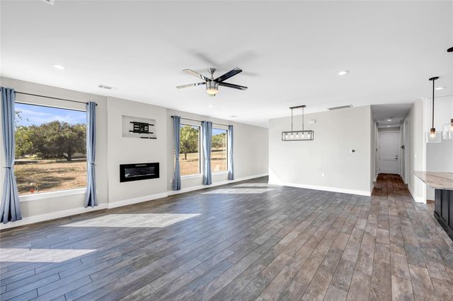 3205 Douglas DR, Horseshoe Bay, TX 78657