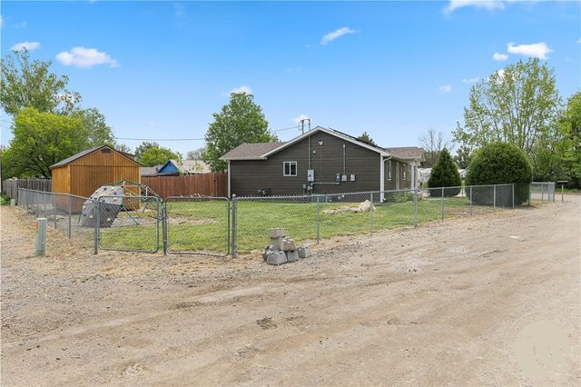 703 S Wagner Lane, Billings, MT 59105