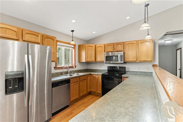 703 S Wagner Lane, Billings, MT 59105