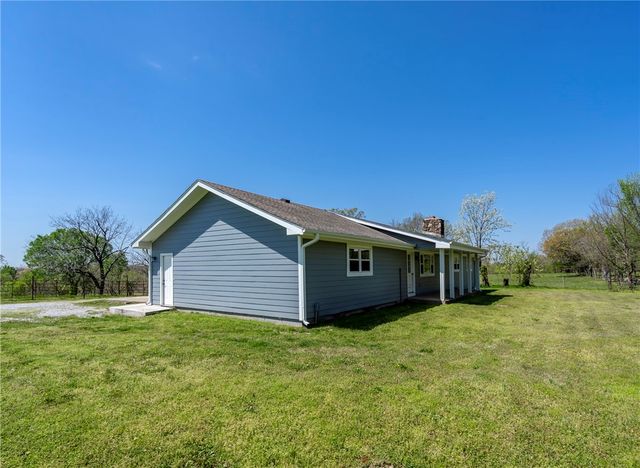 18936 Rockhill Drive, Siloam Springs, AR 72761