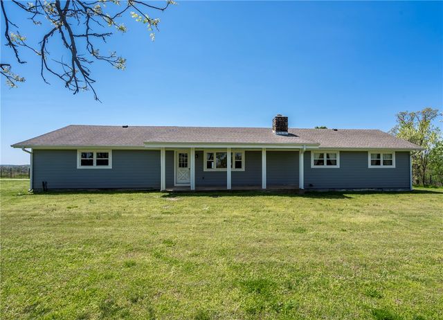 18936 Rockhill Drive, Siloam Springs, AR 72761