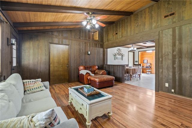 18936 Rockhill Drive, Siloam Springs, AR 72761