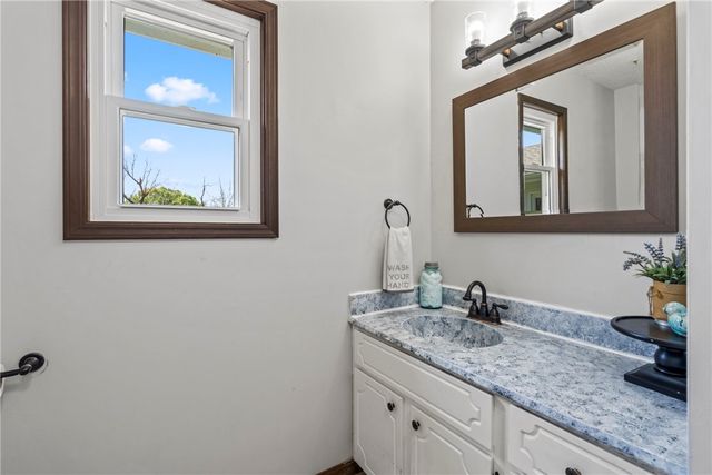 18936 Rockhill Drive, Siloam Springs, AR 72761