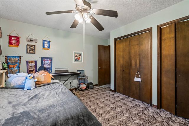 18936 Rockhill Drive, Siloam Springs, AR 72761