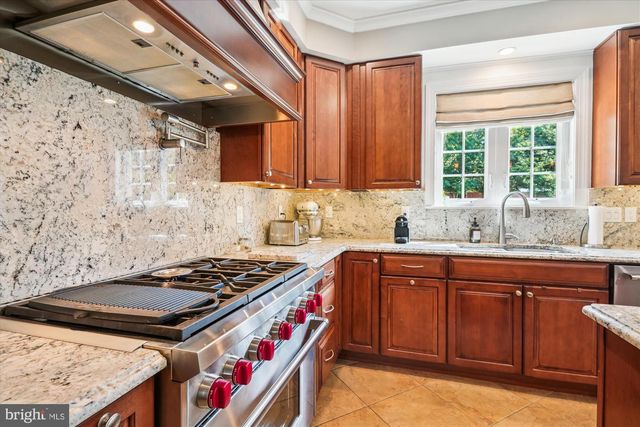 8818 COTTONGRASS ST, Waldorf, MD 20603