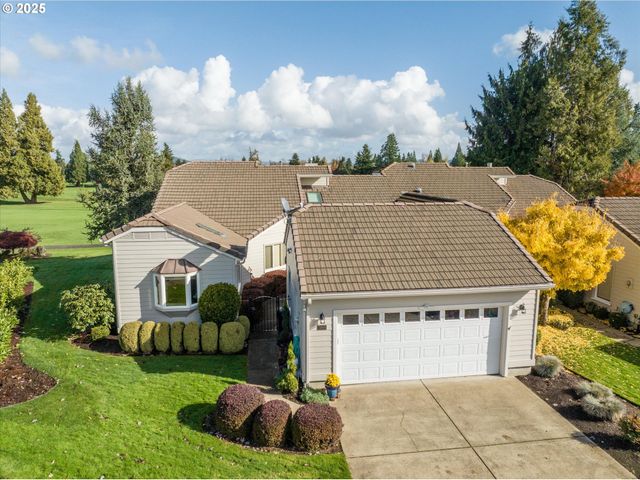 370 MAGNOLIA Dr, Creswell, OR 97426