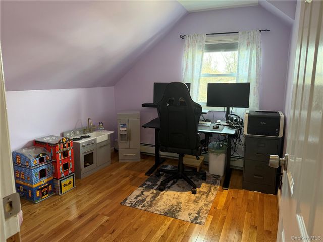 6 Thorney Avenue, Huntington Station, NY 11746