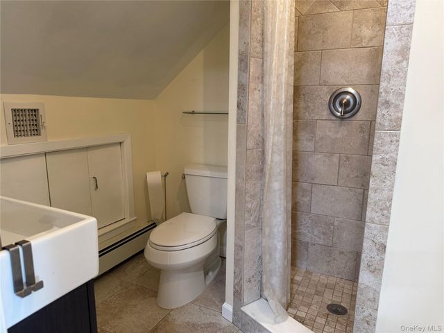 6 Thorney Avenue, Huntington Station, NY 11746