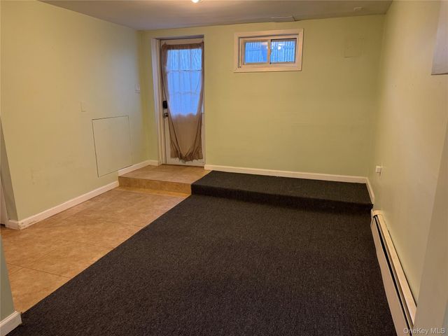 6 Thorney Avenue, Huntington Station, NY 11746