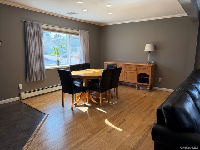 6 Thorney Avenue, Huntington Station, NY 11746