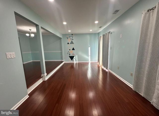 8956 MILROY CT, Manassas, VA 20110